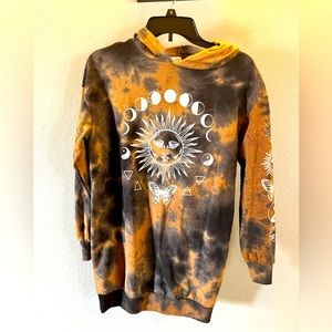 Long moon sweatshirt